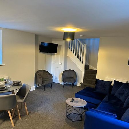 Maple House - 2 Bedroom House With Free Parking In Town By Shortstays4U King's Lynn Exteriör bild